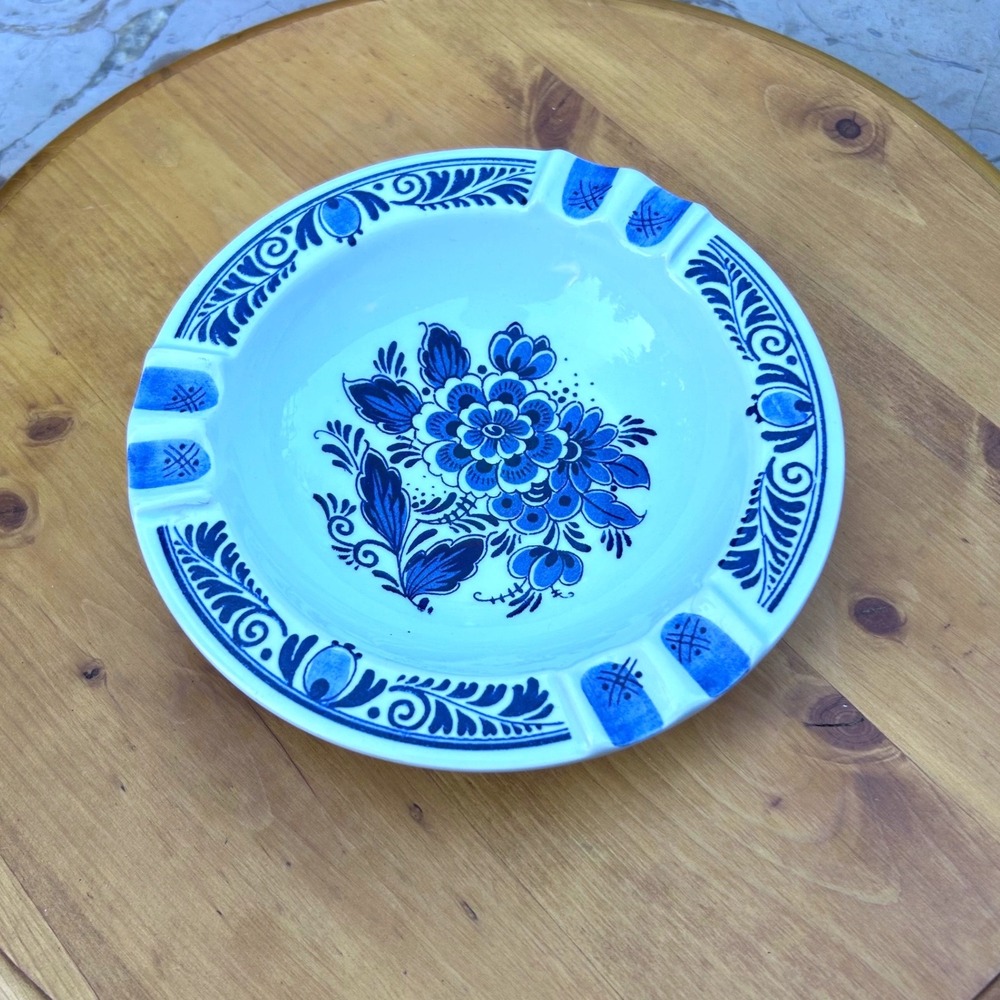 Vintage Ashtray Blue White Floral Handpainted Pottery Holland Blauw Delft Distel